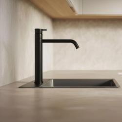 Waterevolution Flow kuchynská batéria matná čierna T150PR