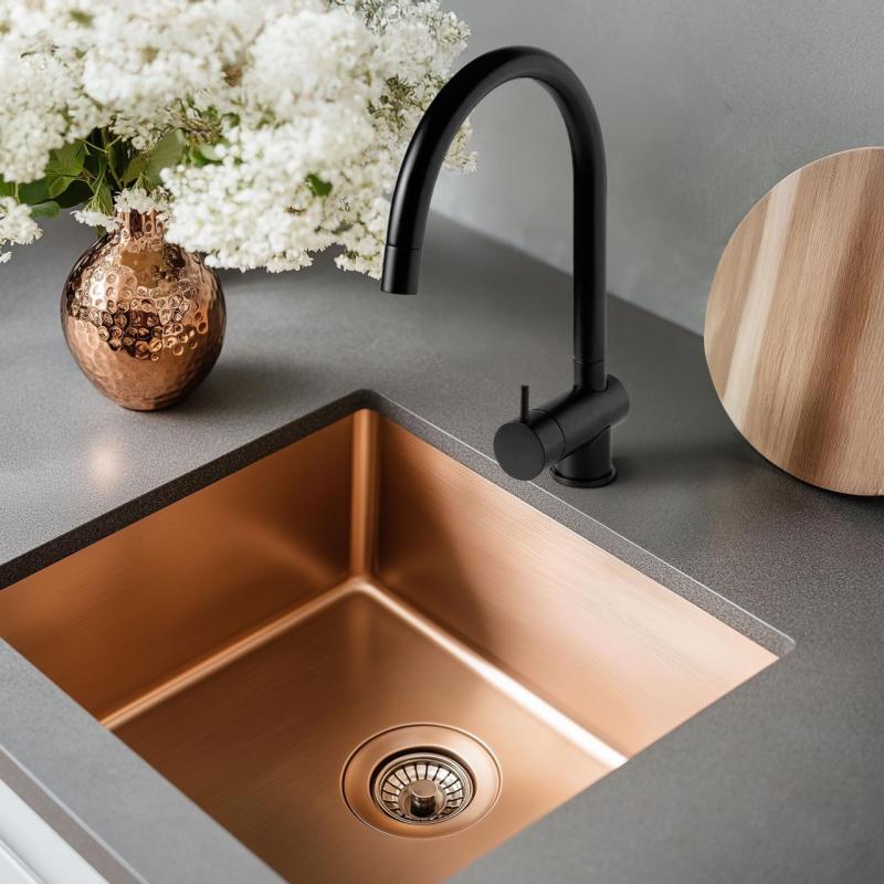 Waterevolution Flow kuchynská batéria matná čierna s výsuvným výtokom T155PR