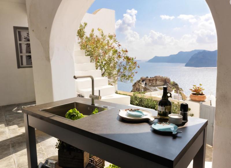 Franke kuchynská batéria Atlas Neo otočný výtok PVD gun metal 115.0628.207