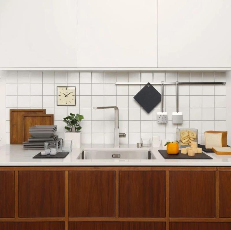 Franke masívna nerezová kuchynská batéria Mythos s otočným výtokom inox 115.0547.852