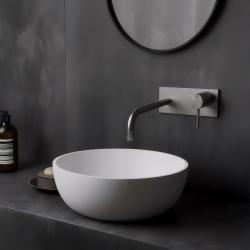 Vodovodná batéria Watervolution Flow s krycou doskou, celá z nehrdzavejúcej ocele, s výtokom 21 cm T1161BIE-21