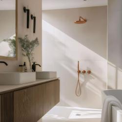 Waterevolution Flow vstavaná sprchová sada s termostatom, dažďovou sprchou a ručnou sprchou v kartáčovanej medi PVD