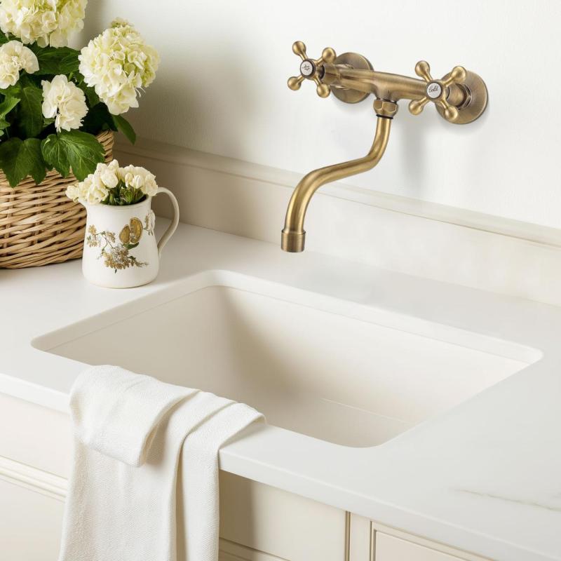 AquaTrimo Vivaldi klasická kuchynská nástenná batéria bronz 21VV7068BN