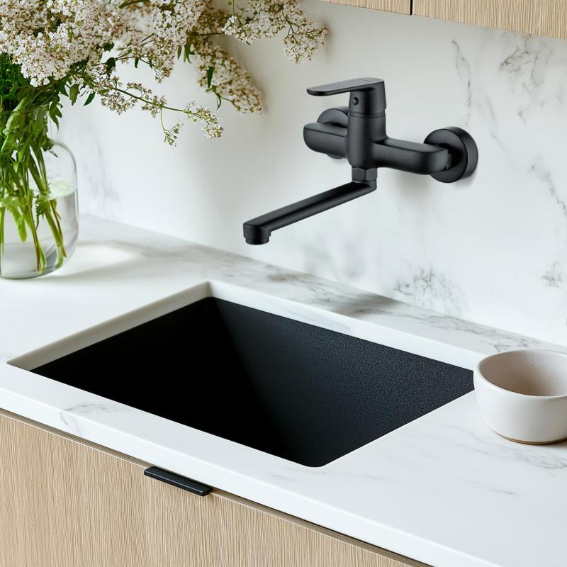 AquaTrimo Chopin čierna nástenná batéria s dolným výtokom 235 mm 21CP7075SW