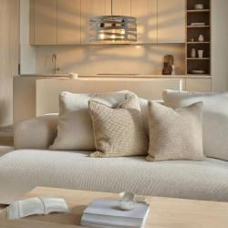 Decor Marisa sivá závesná lampa s kužeľovitými horizontálnymi medzerami, maximálne 3 svetelné zdroje, priemer 40 cm, 2607