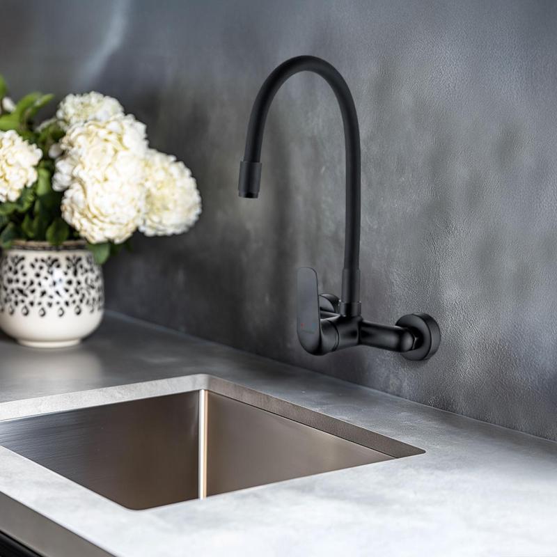 Aquatrimo Chopin nástenná batéria s vysokým flexibilným výtokom matná čierna 21CP8462SW