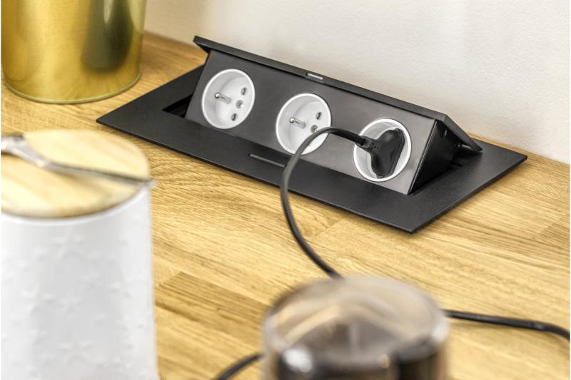 Obdĺžniková zapustená zásuvka 1208958682