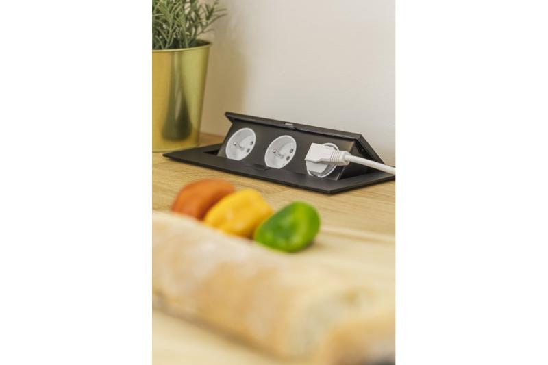 Obdĺžniková zapustená zásuvka 1208958682