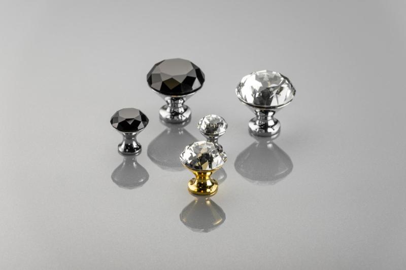 Kľučka Zamak Crystal Palace B 25mm chróm + ČIERNY KRISTÁL 1208959271