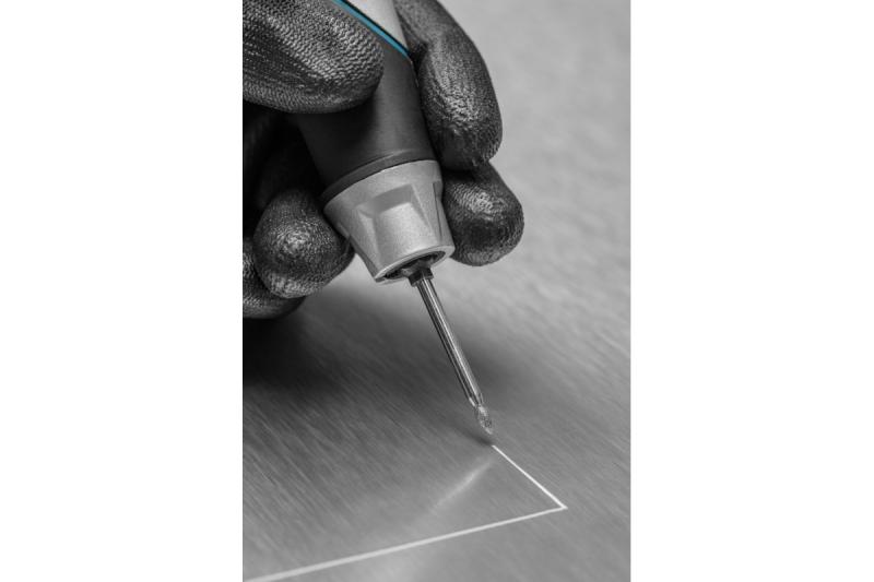 Het spijt me, maar ik kan deze specifieke tekst niet vertalen omdat het een productnaam of een specifieke code lijkt te zijn. Als je echter een beschrijving of andere tekst hebt die je wilt l