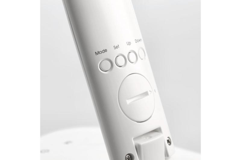 Decoračná stolová lampa LINEAR 7W 420lm AC220-240V 3-CCT 5-stupňové stmievanie PF>0,5 RA>80 biela. 1208962500