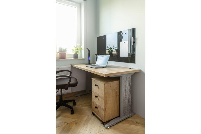 Dekoratívna stolná lampa LINEAR 7W 420lm AC220-240V 3-CCT 5-stupňové stmievanie PF>0,5 RA>80 čierna 1208962501