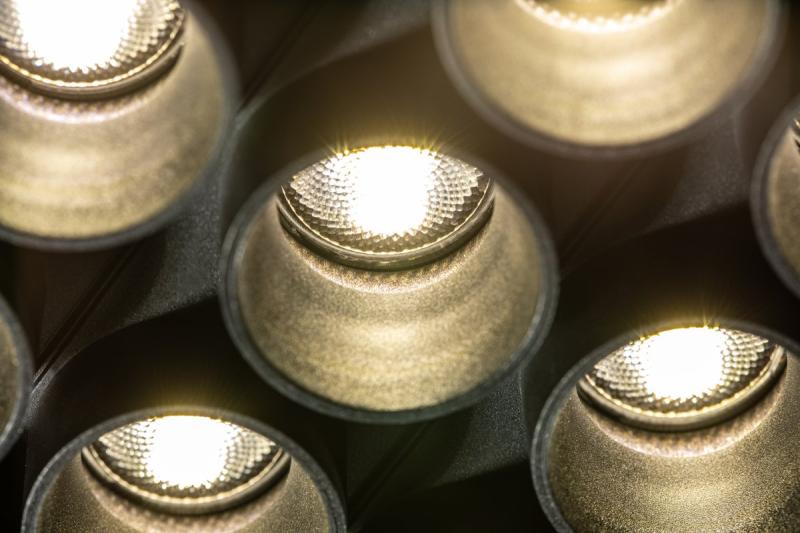 Dekoratívne LED svietidlo ARTEMIDA 20W 1920lm AC220-240V 50/60 Hz PF>0,9 Ra≥80 IP20 IK08 4000K 38° štvorcové čierne. 1208962642