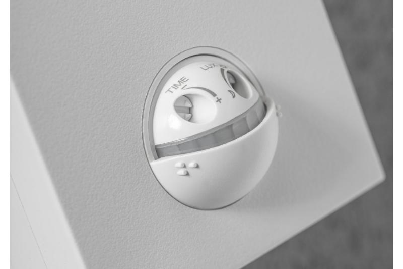 LED svietidlo PARIS s pohybovým senzorom 10W 900lm IP54 AC220-240V 50/60Hz 140° 9m 4000K biela. 1208963095