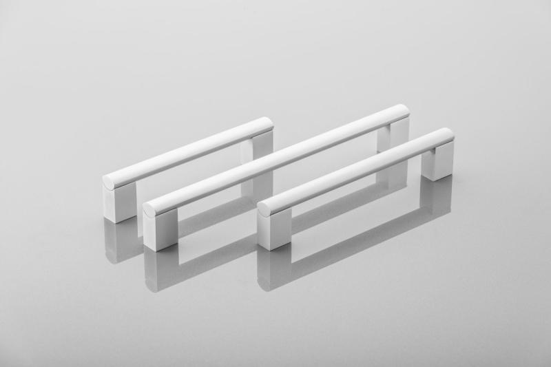 Hliníkové držadlo A4 C=160 mm hliník 1208965465