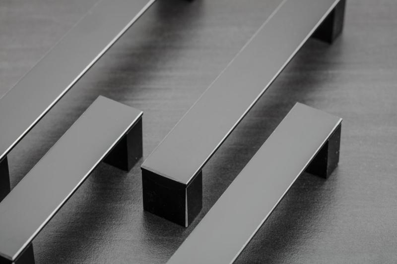 Hliníkové držadlo ARES C=160 mm čierne 1208965474