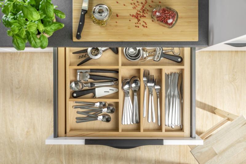 Hliníková rukoväť PICADO C=256/596/18mm kefované zlato 1208965637