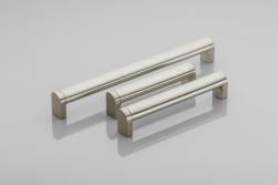 Zamaková rukoväť 335 C=256 mm, brúsená oceľ 1208965764