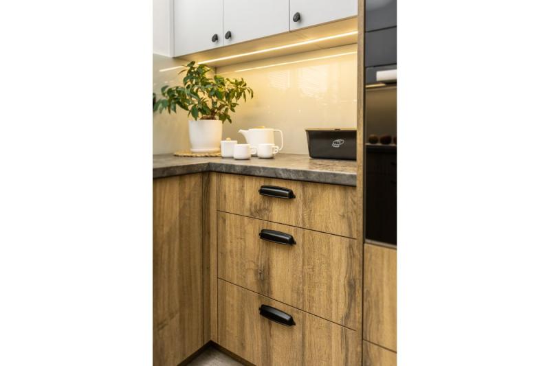 Rukoväť Zamak EVER C = 128 mm matná čierna 1208965993