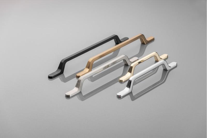 Rukoväť Zamak FLAVIO C=160 mm čierna matná 1208966020