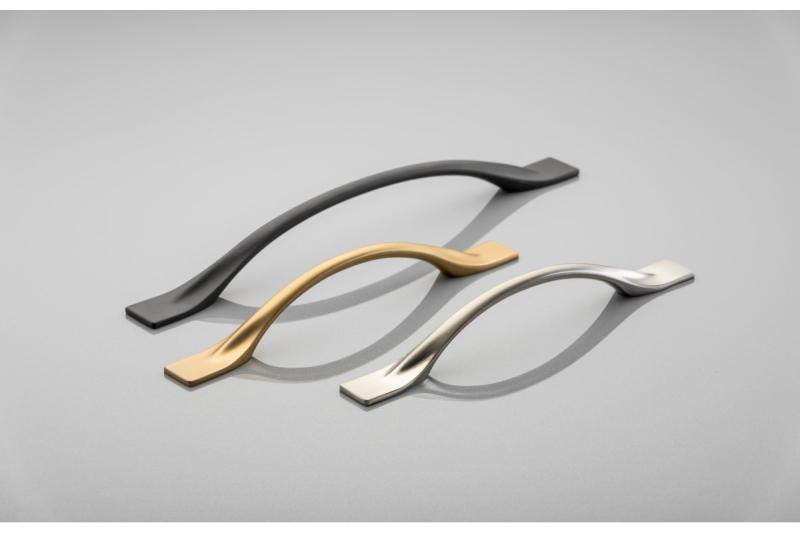 Rukoväť Zamak FLOW C = 192 mm nerez 1208966037