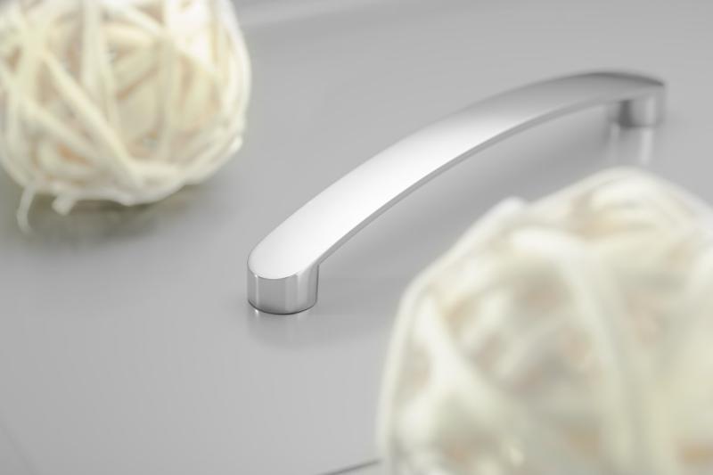 Rukoväť Zamak GENUA C=128mm hliník 1208966088