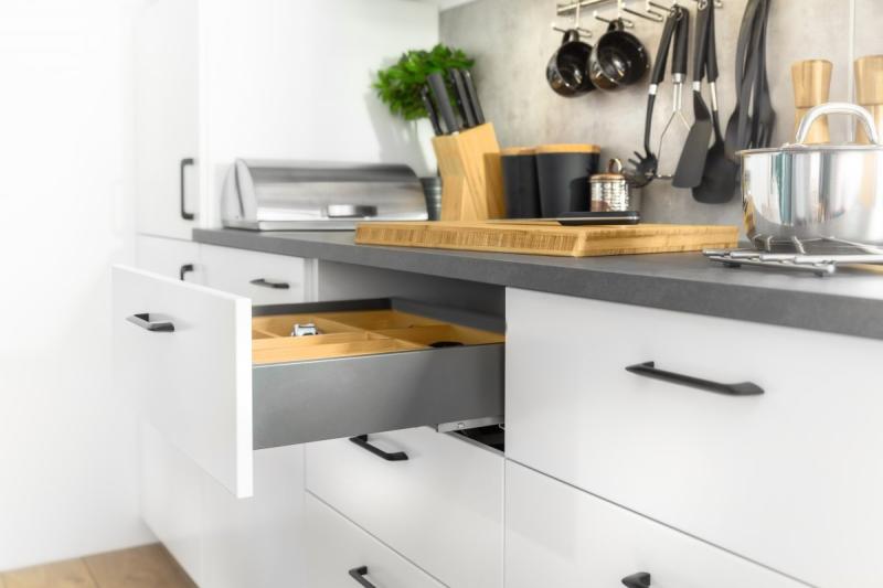 Kľučka Zamak MILANO C=256 mm čierna matná 1208966115