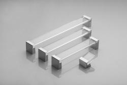 Rukoväť Zamak OLIVA C=192mm chrómové nohy + transparentný akryl 1208966157