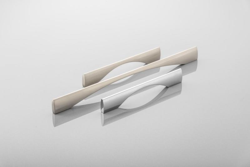 Zamaková rukoväť PRATO C=160 mm brúsená oceľ 1208966185