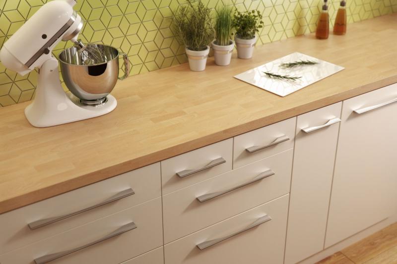 Rukoväť Zamak PRATO C=320mm brúsená oceľ 1208966187