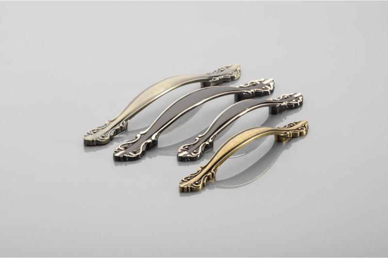 Kľučka Zamak WERONA C=96mm antická kartáčovaná mosadz 1208966257