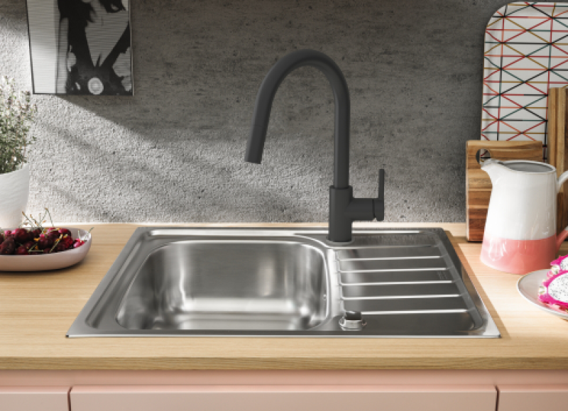 Franke Lina Kuchynská batéria Onyx s výsuvnou sprchovou hlavicou 115.0626.055.