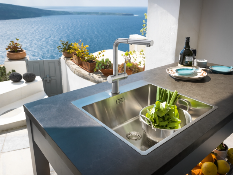 Franke Active Twist Jednopáková Batéria Nerez s Vytiahnuteľnou Hubicou a Integrovaným Ovládaním Odpadu 115.0653.505