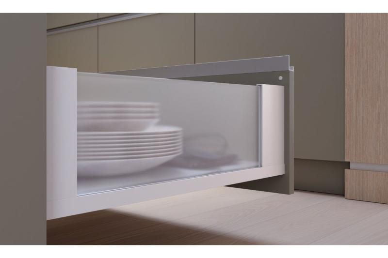 Profil firmy GTV, s hrotmi, tvar L, L = 3500 mm, Al, hliník