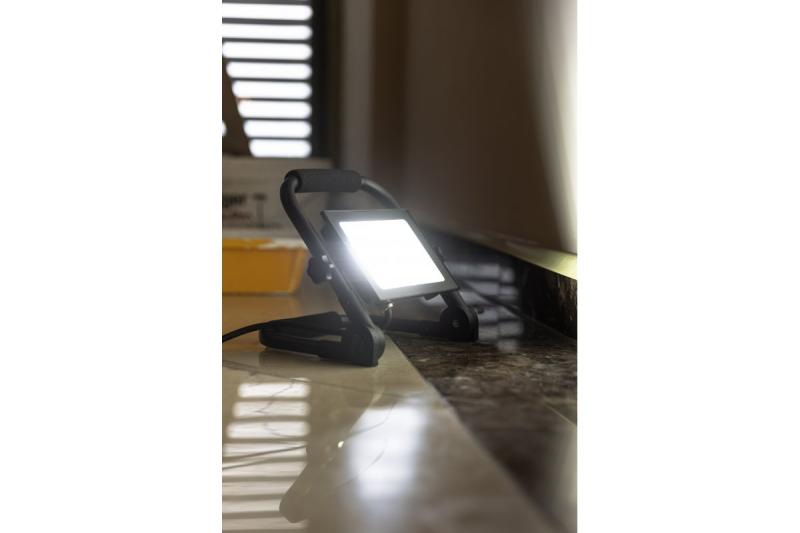 NELI Prenosný Reflektor, LED, 30W, 2700lm, 6400K, AC220-240V, IP65, 1,5m kábel
