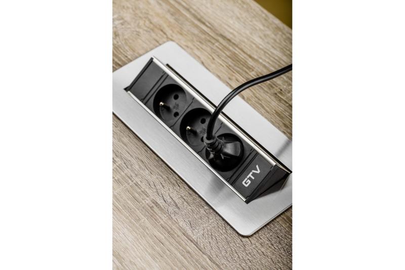 Predlžovací kábel bez kazety, trojnásobná zásuvka s uzemnením, 1,5 m napájací kábel s konektorom, nerez.