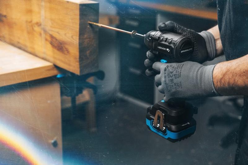 Högert Bezuhlíkový rázový skrutkovač 18V