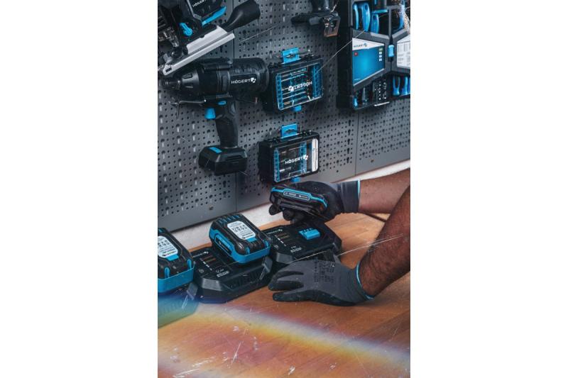 HÖGERT nabíjačka batérií 4A 18V