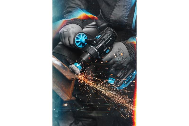 HÖGERT Bezkartáčová akumulátorová skrutkovačová sada, 18V, s držiakom na bity, zásobníkom na bity, nabíjačkou a batériou.