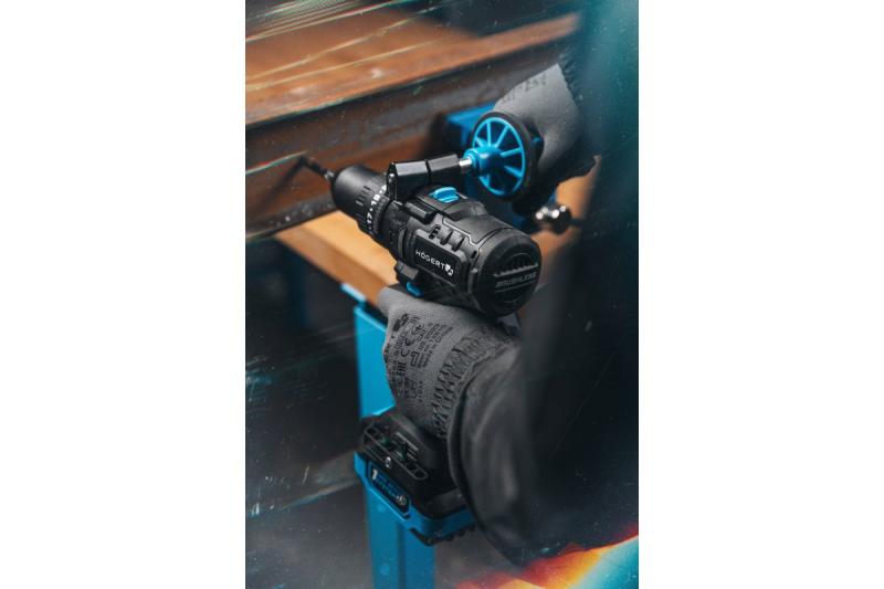 HÖGERT akumulátorová rázová uťahovačka sada 200 Nm 18V s bezuhlíkovým motorom