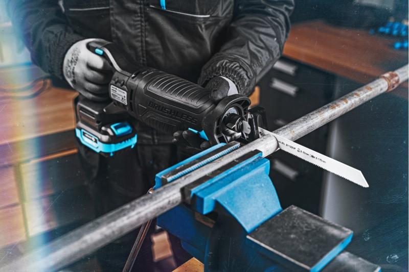 HÖGERT akumulátorová mečová píla sada, 18V, bezuhlíková, batéria, nabíjačka, príslušenstvo