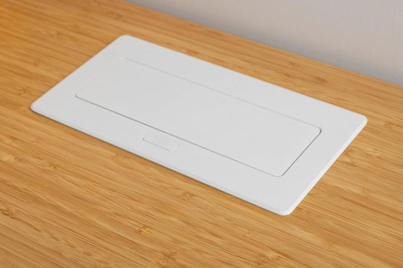 Mäkký výsuvný modul zásuviek.