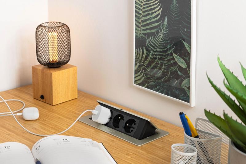 SOFT výsuvná elektrická zásuvka, napájací kábel 1,5 m