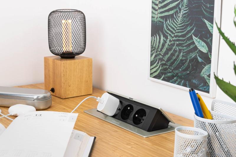 SOFT výsuvná elektrická zásuvka, napájací kábel 1,5 m