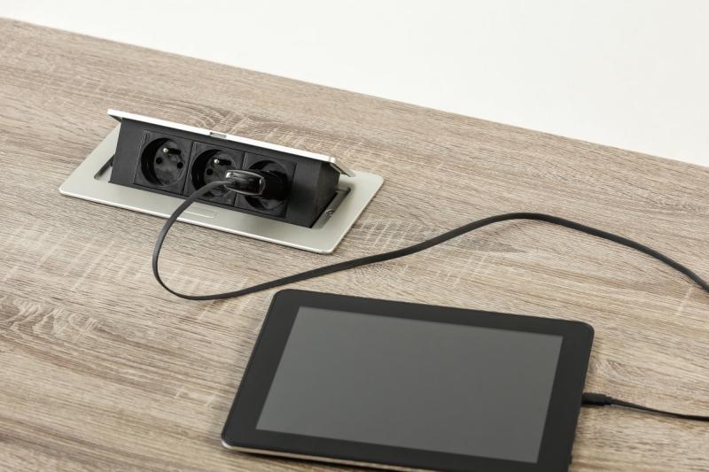 SOFT výsuvná elektrická zásuvka, napájací kábel 1,5 m