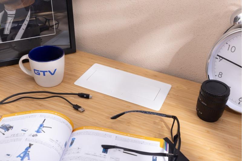 MULTISOFT Nábytková zásuvka 2x zásuvka s uzemnením, USB A+C, RJ45, napájací kábel s vidlicou, biela