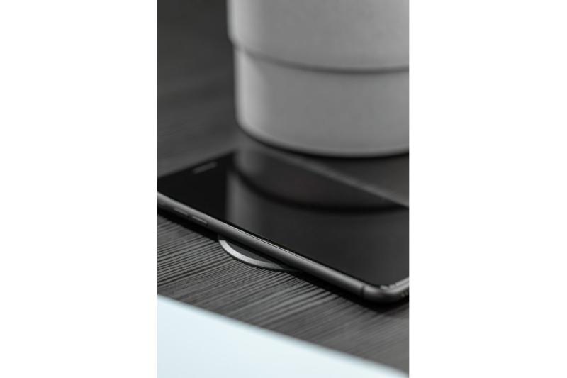 Bezdrôtová nabíjačka s rýchlym nabíjaním, zapustená, čierna