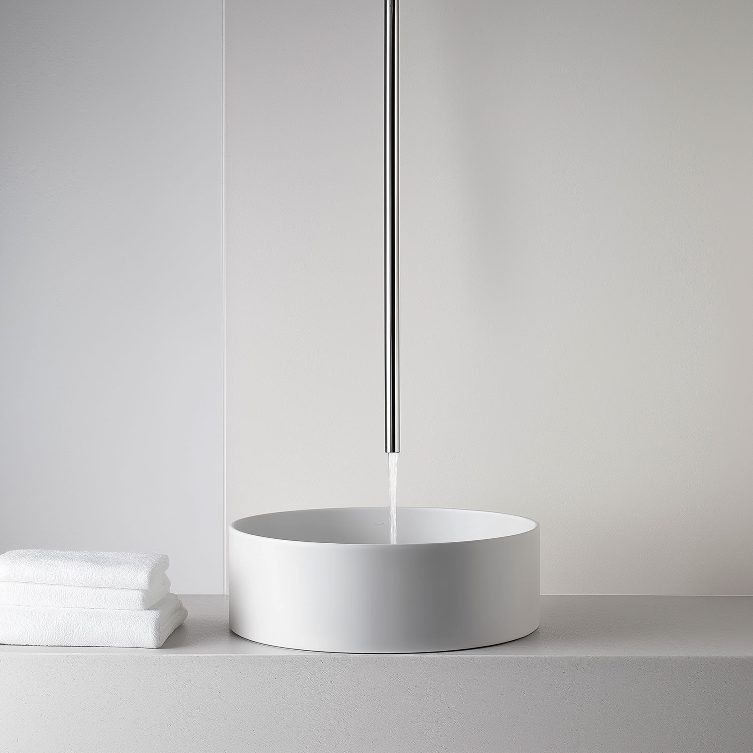 Stropné kohútiky: Dizajnový sen alebo praktická nočná mora?